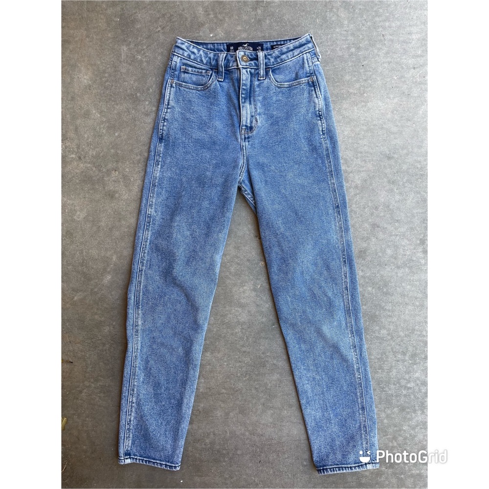 HOLLISTER | ultra high-rise mom jean - vintage stretch